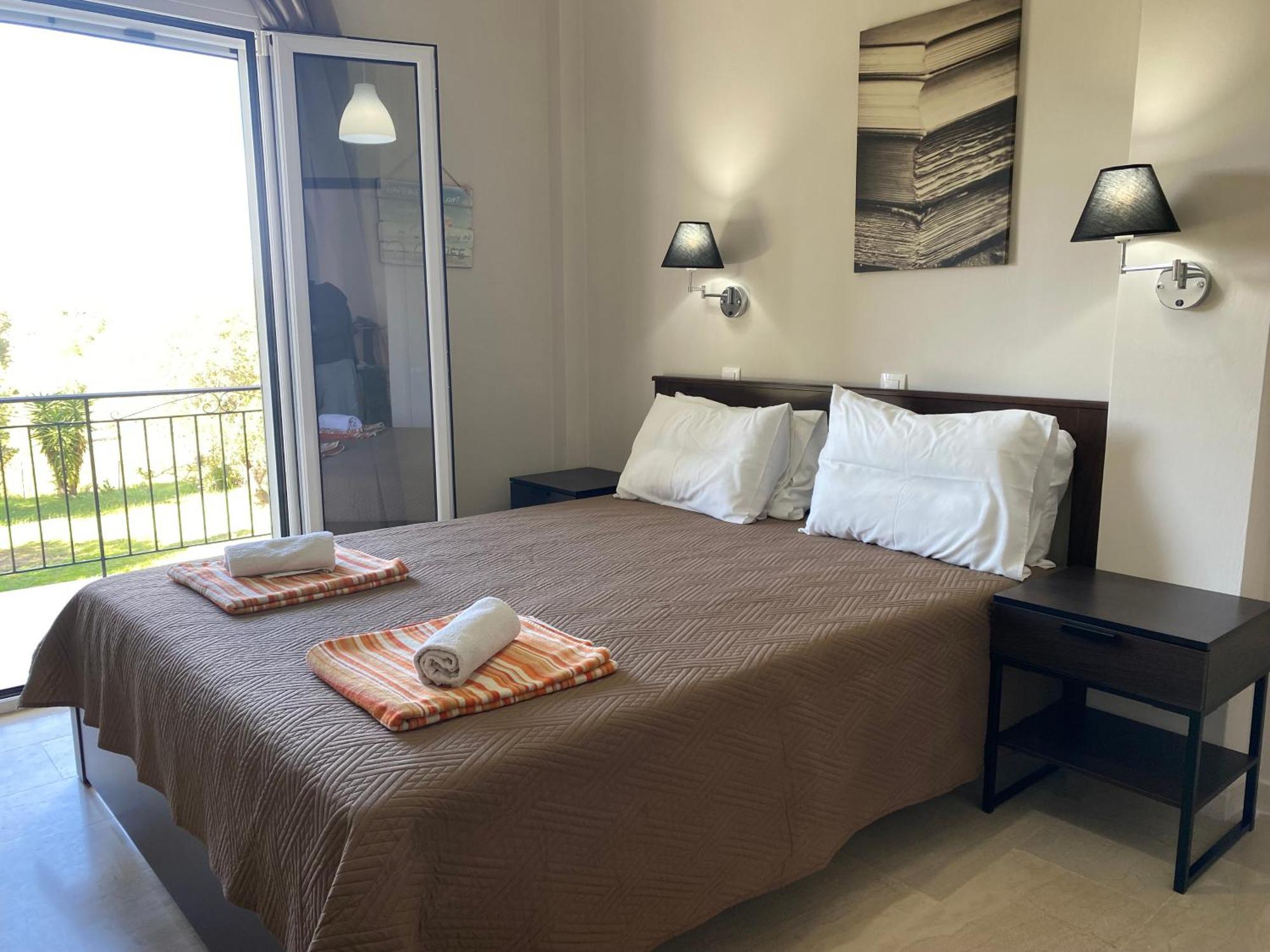 Alexander Apartments Roda  Luaran gambar